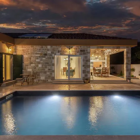 Villa Jakov Murvica (Policnik)