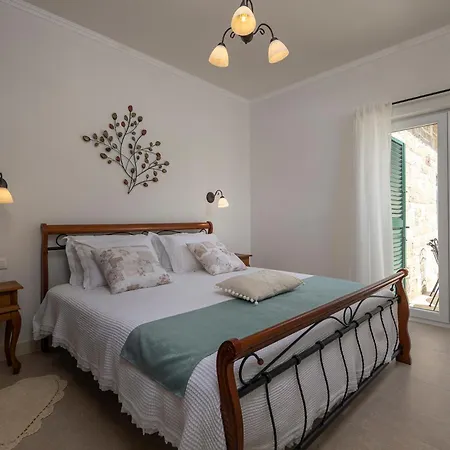 别墅 Jakov Murvica (Policnik)