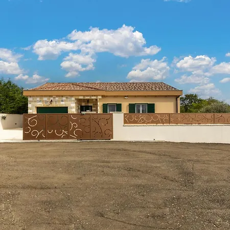 Jakov Villa *